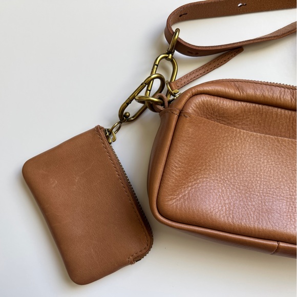 Madewell Leather Carabiner Mini Crossbody Bag & Mini Pouch set - Picture 4 of 8